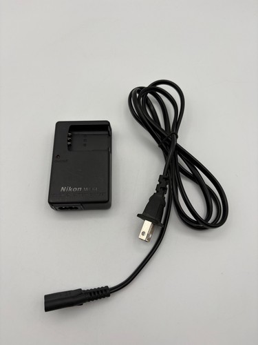 Nikon Battery Charger MH-64 Black OEM Coolpix S550 S560 S660 Out: 4.2V / 0.455A