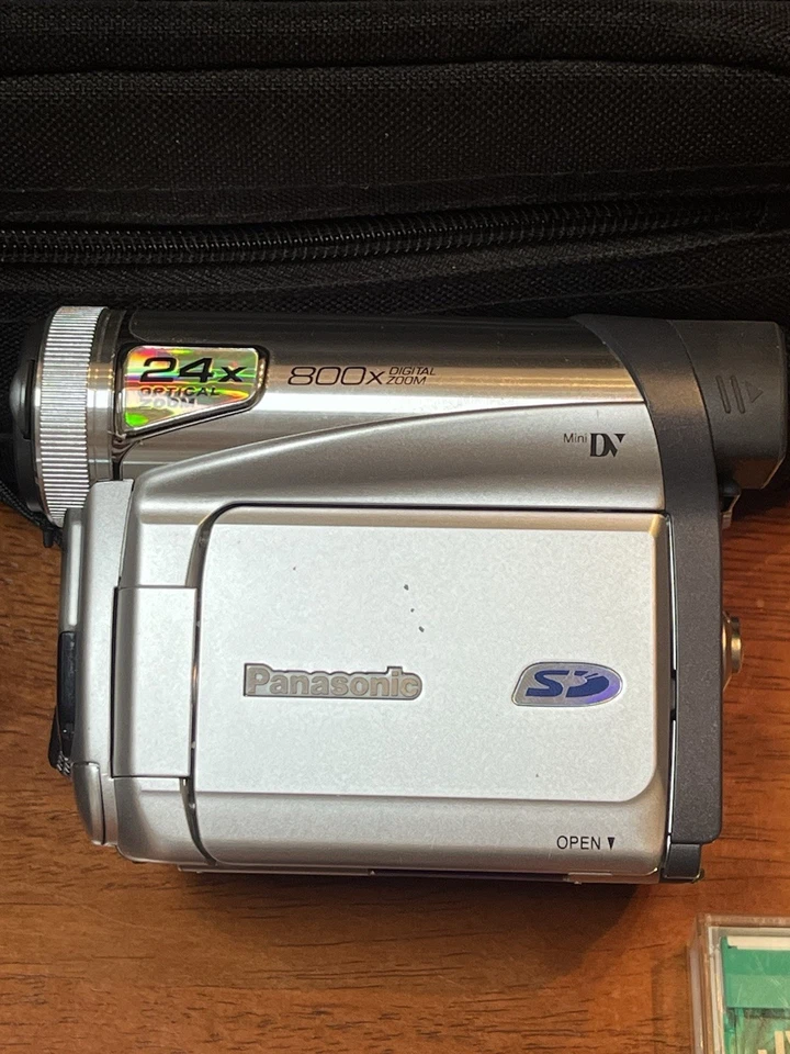 Panasonic PV-GS15 MiniDV 800x Digital Video Camcorder MultiCam Great - Image 2 of 4