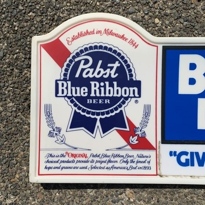 Very Rare 1981 Pabst “Give That Man A Blue Ribbon” Beverage
