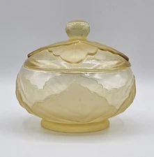 Viking Glass Clear Yellow Frosted Satin Cabbage Leaf Candy/Trinket Bowl With Lid