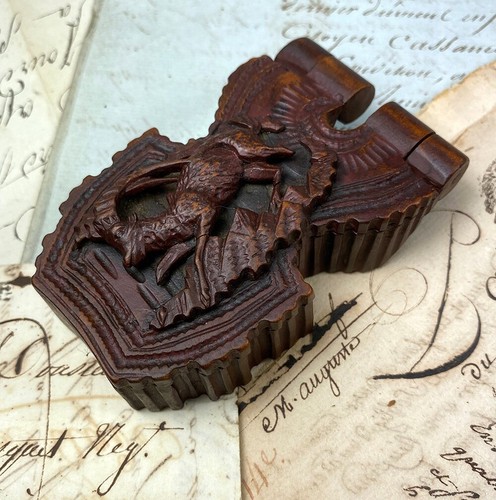 Antique Swiss Black Forest HC Pocket Watch Box, Stand, Fruits of the Hunt Scene - Picture 4 of 8
