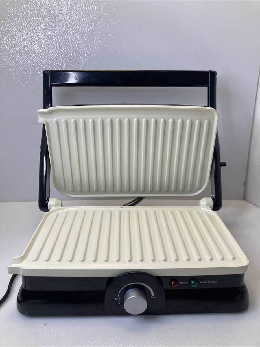 Oster Panini Maker Indoor Grill CKSTPM20W Easy To Clean
