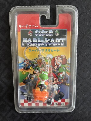 Super Mario Kart Nintendo 64 Keychain Figure MANi ESTONA 1993 Vintage New Yoshi