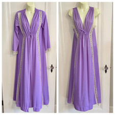 Vtg 60s Gossard Artimis lavender with cream lace long nylon robe gown set