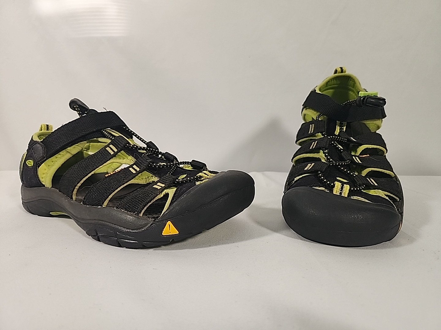 Sandali da trekking sintetici Keen Youth Newport H2 1009965 taglia 5 nero verde