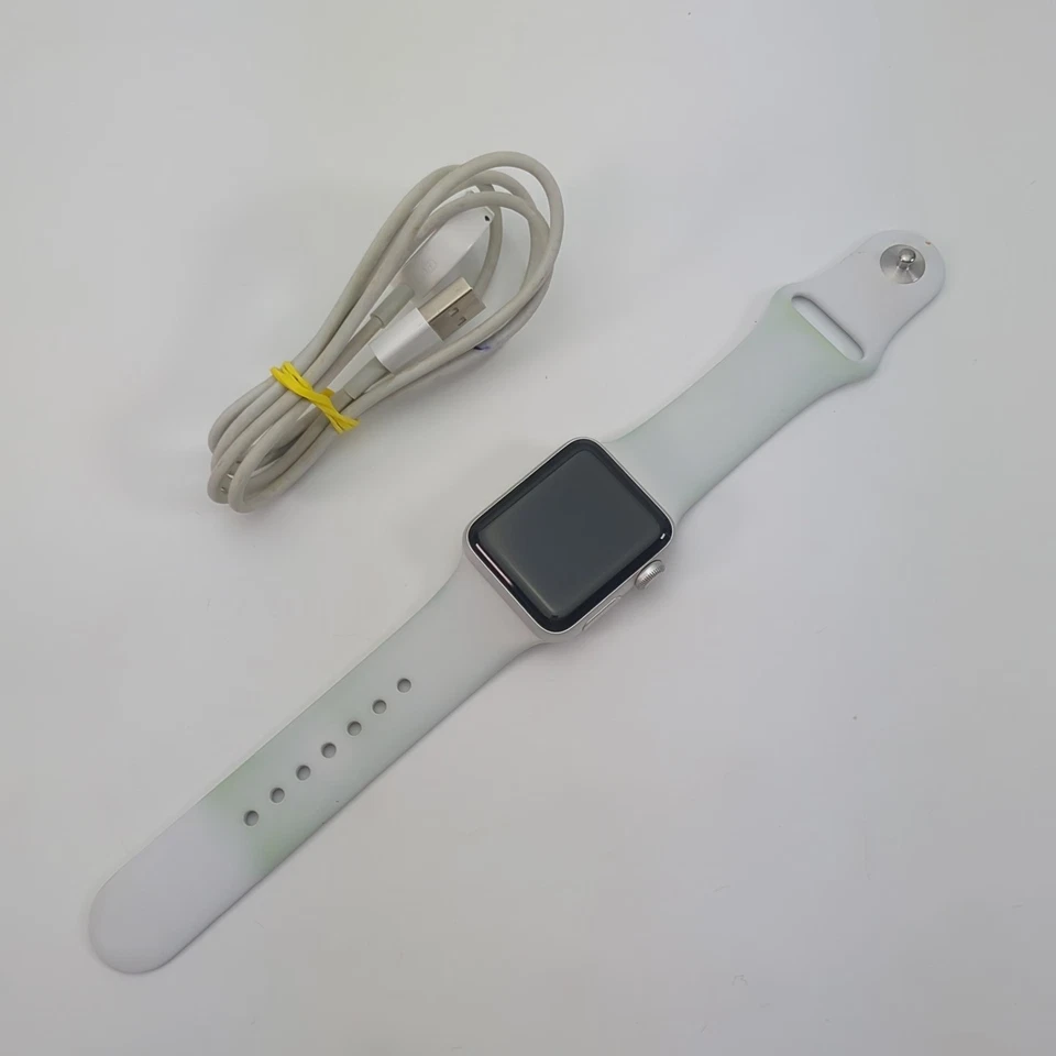 Apple Watch Series 3 38mm GPS Silver Smartwatch #7652 - Image 2 of 4