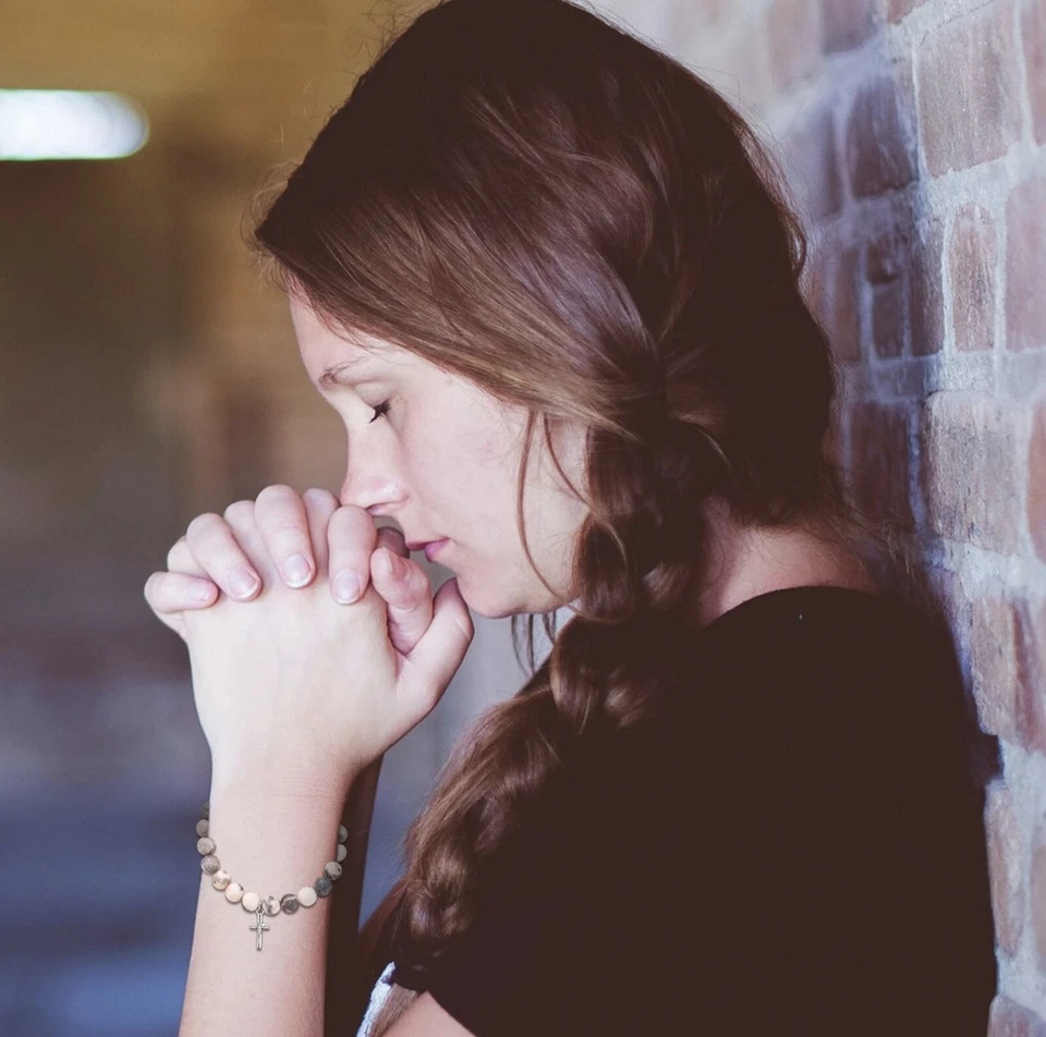 Pulsera Cruz Piedra Natural con Versículo Bíblico Oraciones Tarjeta Regalo Religioso Mujeres Foto 2 de 4