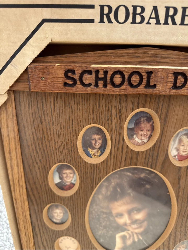 Marco de fotos Robarb’s SCHOOL DAYS vintage años 80 madera maciza de roble pre K - 12 vintage Foto 2 de 4