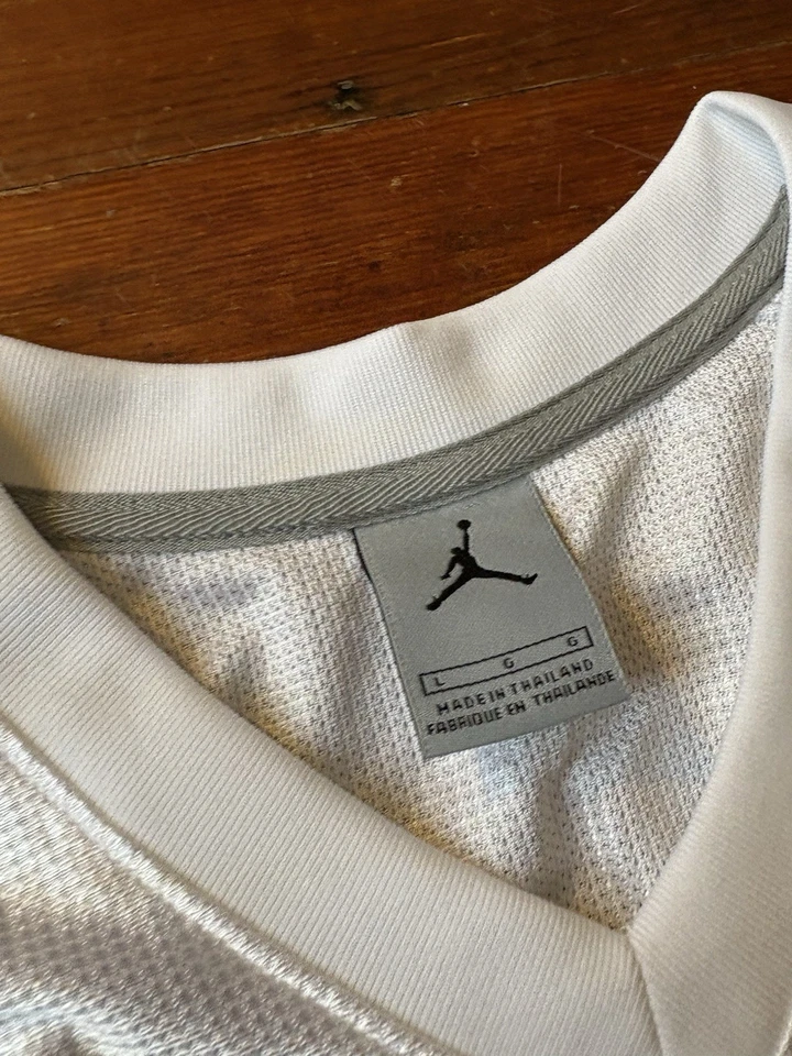 Camiseta deportiva de baloncesto blanca vintage Nike Air Jordan Y2K para hombre talla grande Foto 3 de 4