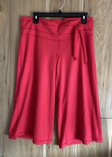 Tonic Women's Size Large Gauchos Stretch Pants Red Orange Pull Up Athleisure