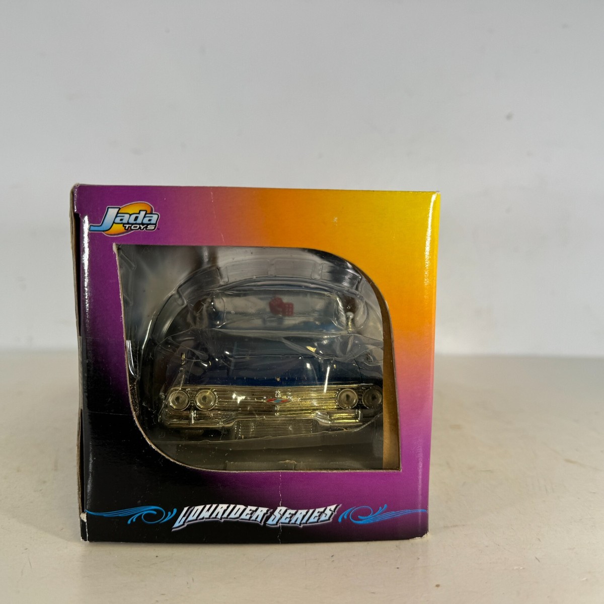 ミニカー street low 1960 chevrolet impala STREET LOW 1:64 Scale '60 CHEVY Impala Red (Lowrider Series