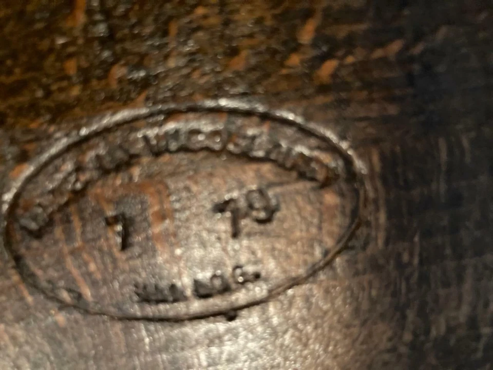 Sillas de comedor vintage de granja hechas en Yugoslavia 1979 estilo cabaña RARAS Foto 2 de 4