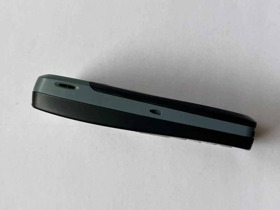 Nokia 3120 -  Black (Unlocked) - Image 2 of 4