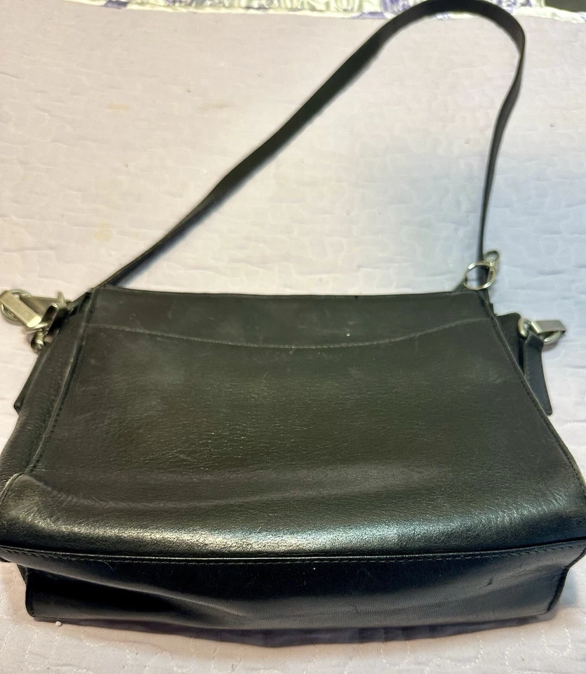 Vintage - Mark Cross NEW YORK Black Leather & Pebbled Leather Zipper Purse.. - Image 4 of 4