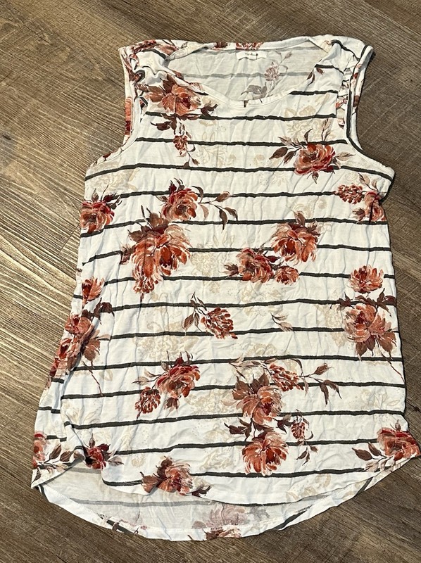Maurices Womens Size L White Floral Sleeveless Shirt Gray Stripes