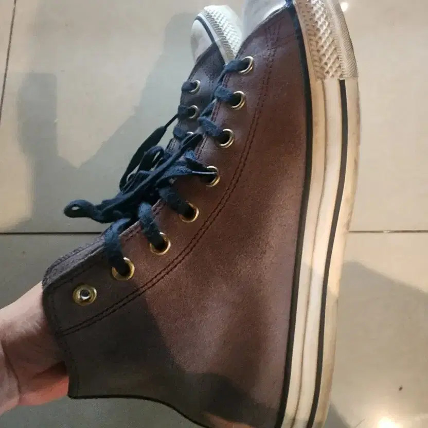 Converse High Brown Leather Sneakers 275 thumbnail 5
