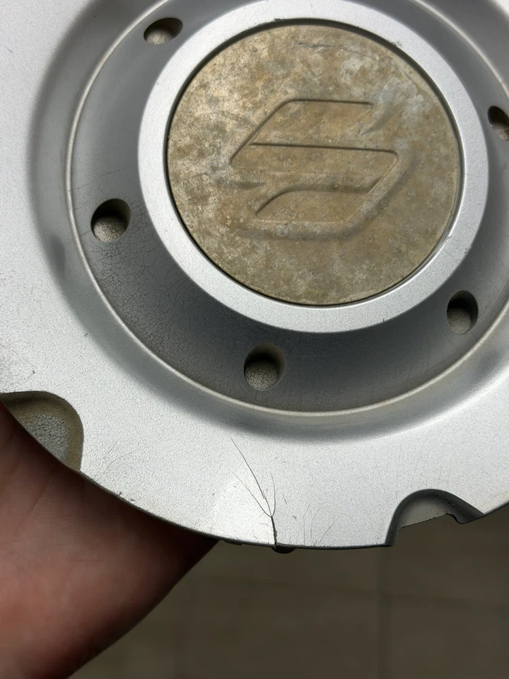 2001-2003 Suzuki Grand Vitara XL7 Wheel Center Cap Hubcap 43250-52D50 Cap 2455 - Image 2 of 4