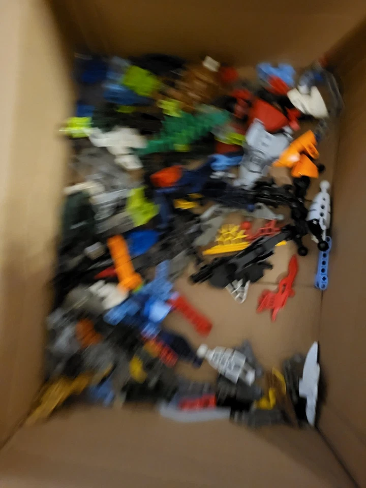 Lego Bionicles And Hero Factory Technic Lot Bundle 8699 Takanuva Parts 5 Pounds+ - Image 3 of 4