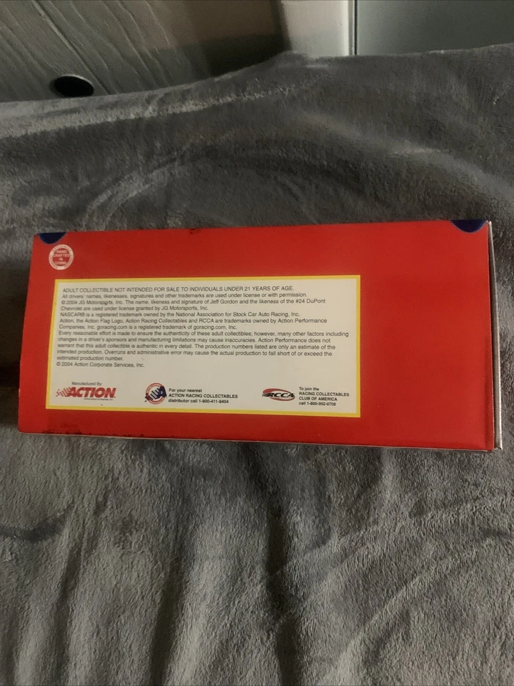 1:24 ACTION 2004 #24 DUPONT MONTE CARLO SS JEFF GORDON RARE CWB CLEAR BANK 1/636 - Image 3 of 4