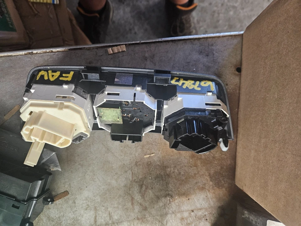 2013-2018 Toyota Rav4 A/C AC Heater Temperature Climate Control OEM — 第 2/4 张图片