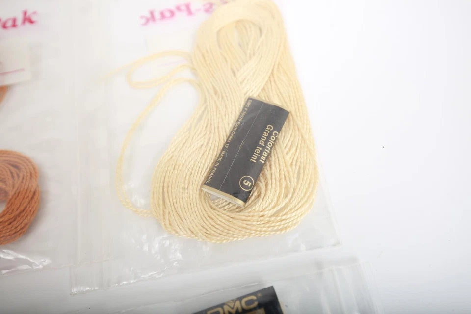 DMC Colorfast Grand Teint Embroidery Floss Thread Yarn Needlepoint Lot - Image 4 of 4