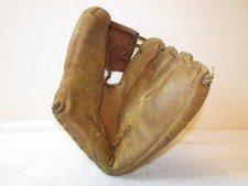 VINTAGE BASEBALL GLOVE Pro Model 11" WWI World Wide Imports Button Wrist