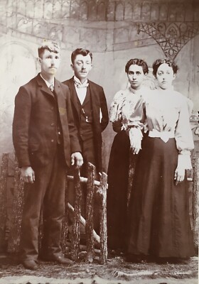 1880 s American Gothic 2 Young Couples Ladies CABINET CARD PHOTO Mt. Etna Iowa