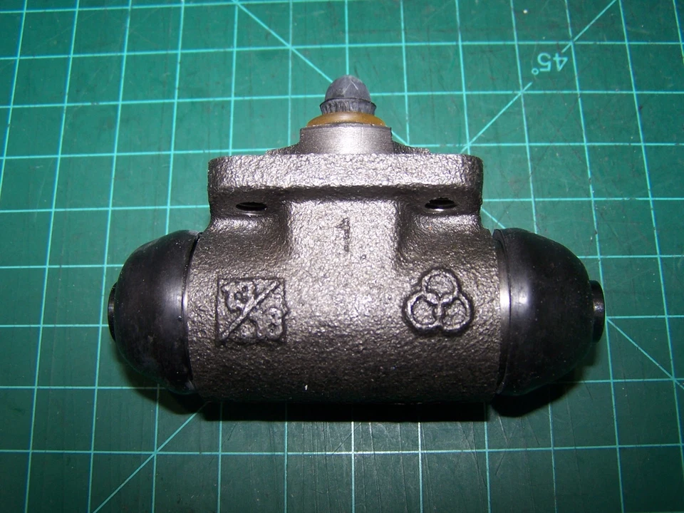 SANYCO 58330 23300A Wheel Cylinder fits REAR Hyundai & Mitsubishi - Image 4 of 4