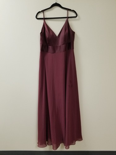 David's Bridal Maroon Sleeveless Sheath A-Line Formal Dress Size 16