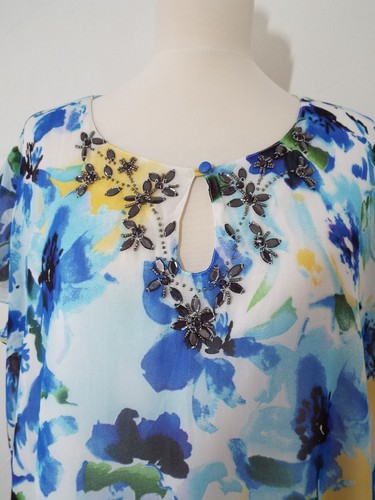 Nightingales Top ~ Size 24 ~ White Blue Floral ~ Cap Sleeve ~ Lined ~ 166 - Picture 2 of 6