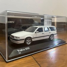 MINICHAMPS Volvo 850 White 1/43
