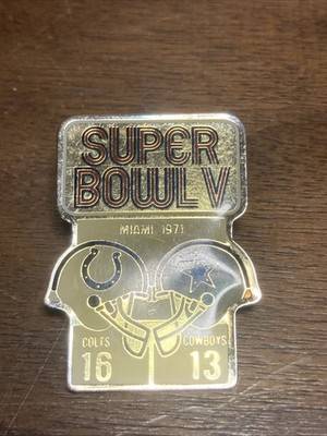Starline NFL Super Bowl V   1971  Colts 16  vs. Cowboys 13  Lapel-Hat Pin