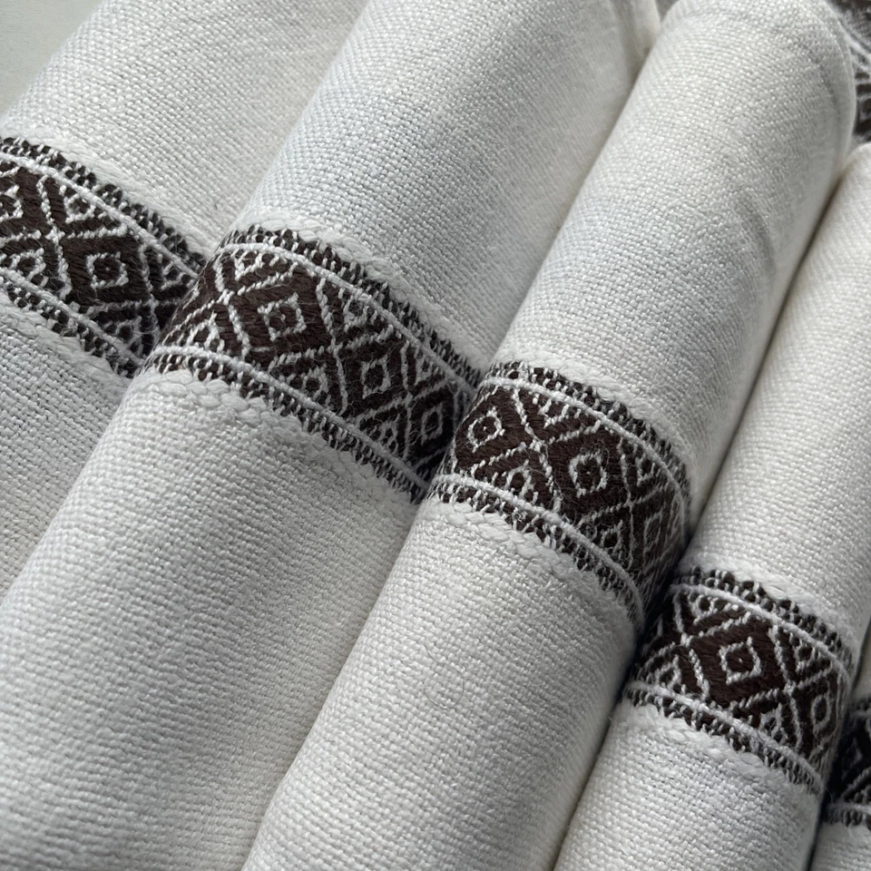 Large Linen Tablecloth & 6 Napkin Set White with Brown Woven Detail 200 x 134 vm - Image 4 of 4