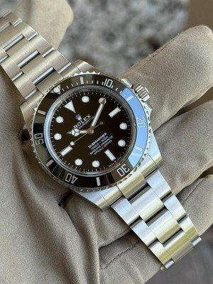 Rolex Submariner 124060 No Date 41mm Silver Oyster Watch Full Set