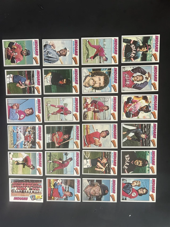 1977 年 Topps 克利夫兰印第安人全套 ECKERSLEY Buddy Bell Frank ROBINSON — 第 3/4 张图片