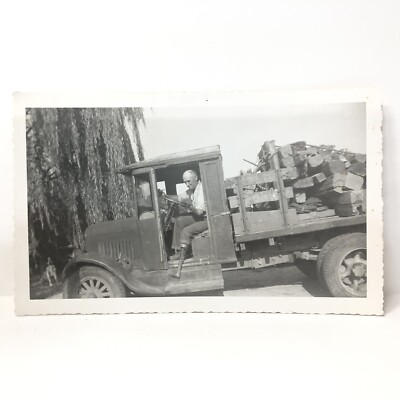 Vintage Found Photo Logging Truck Man With Prosthetic Leg Homemade Metal Rare