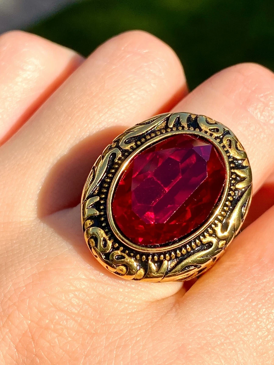 Gold red stone ring deals
