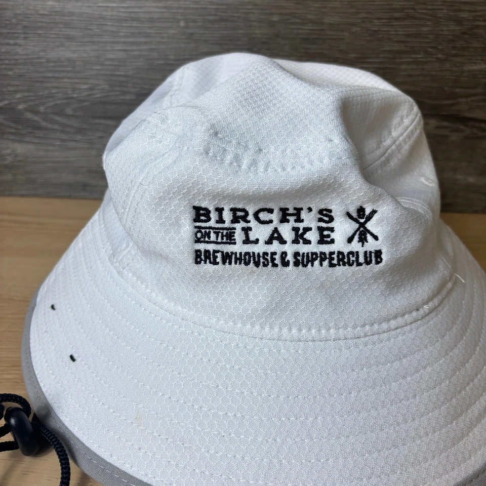 Gorra Birchs On The Lake Bucket blanca M/L Performance Brewhouse New Era Foto 2 de 4