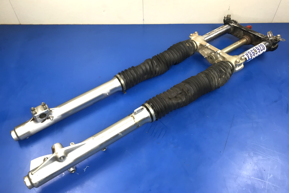 84 85 Honda XR250 XR 250 OEM Front Forks Shock Leg Tube Triple