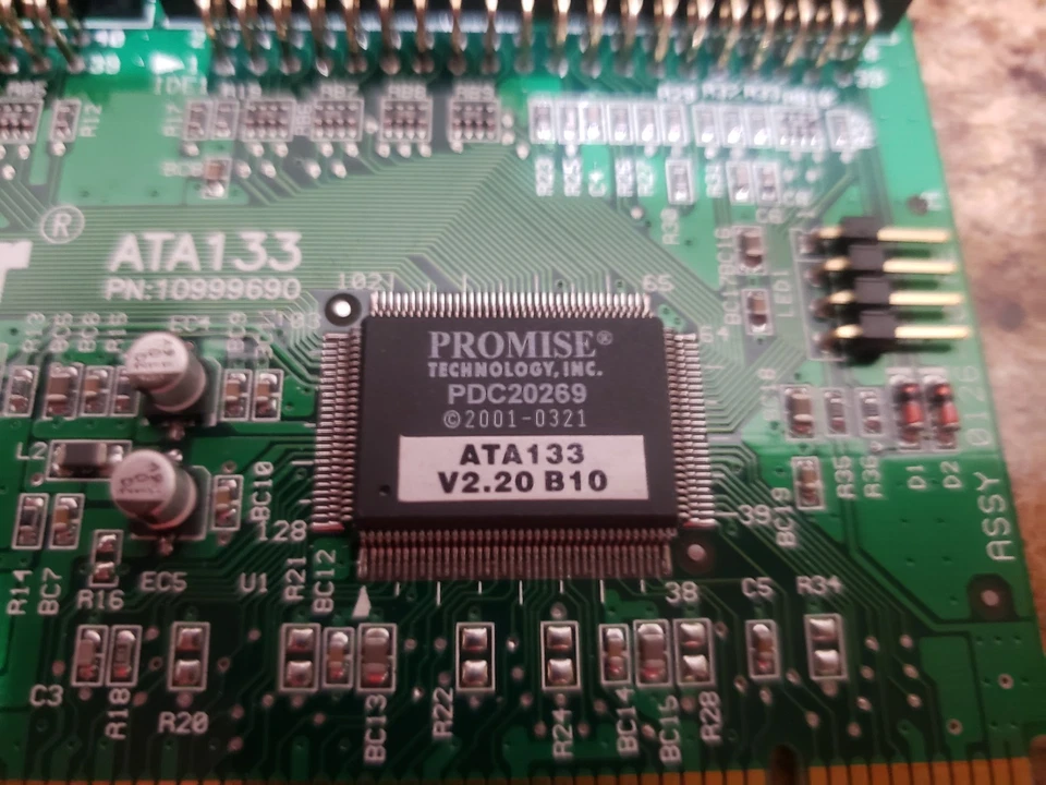 Maxtor Ultra ATA133 PCI Adapter Card w Install Diskette and Box No Cables  - Image 4 of 4