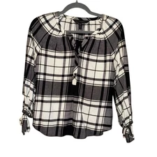 White House Black Market Plaid Black and White Women's Top