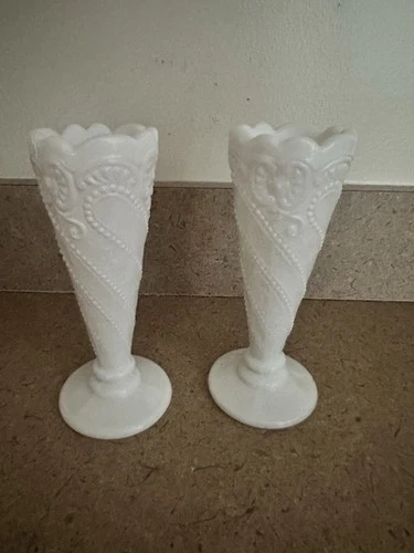 2 Vintage L E  Smith Milk Glass Stars & Beads Footed Vases