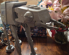 Star Wars AT-AT Walker Vehicle Replica - The Mandalorian - 2026