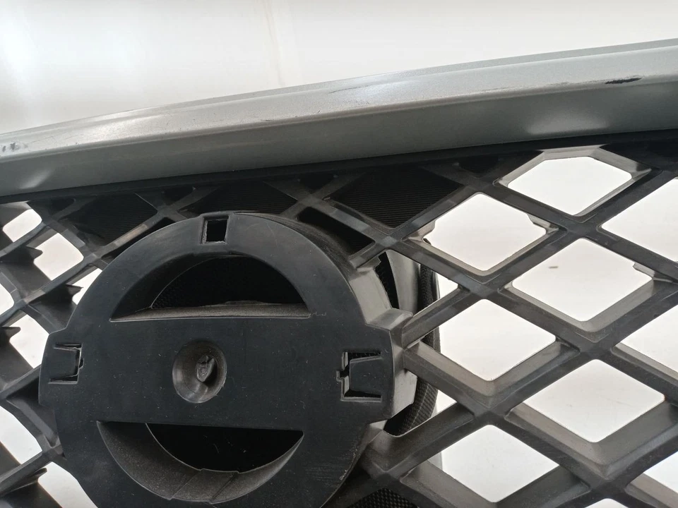 Grelha de radiador dianteiro Nissan Xterra 2010-2013 fabricante de equipamento original usada testada - Imagem 4 de 4