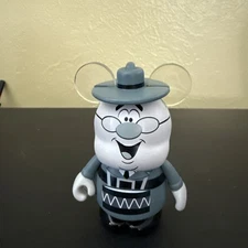 Vinylmation Mickey Mouse Club Ranger  B & W 3” Ranger Woodlore