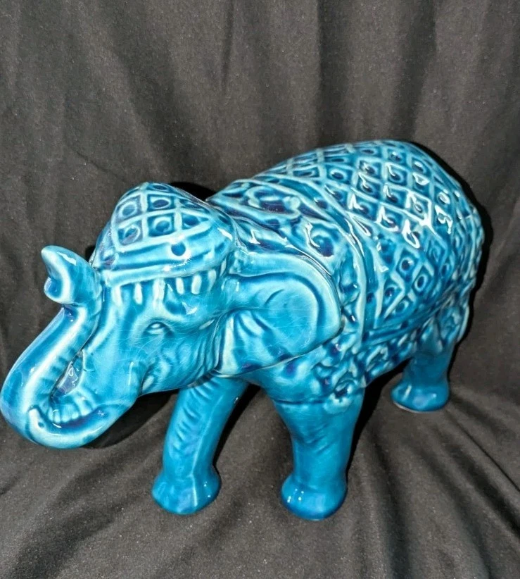 Figura Elefante de Pie Cerámica Colección Urban Trends - Azul Turquesa Foto 3 de 4