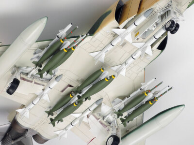 TAMIYA 1/32 McDONNEL F-4C/D Phantom II Aircraft No.05 Plastic