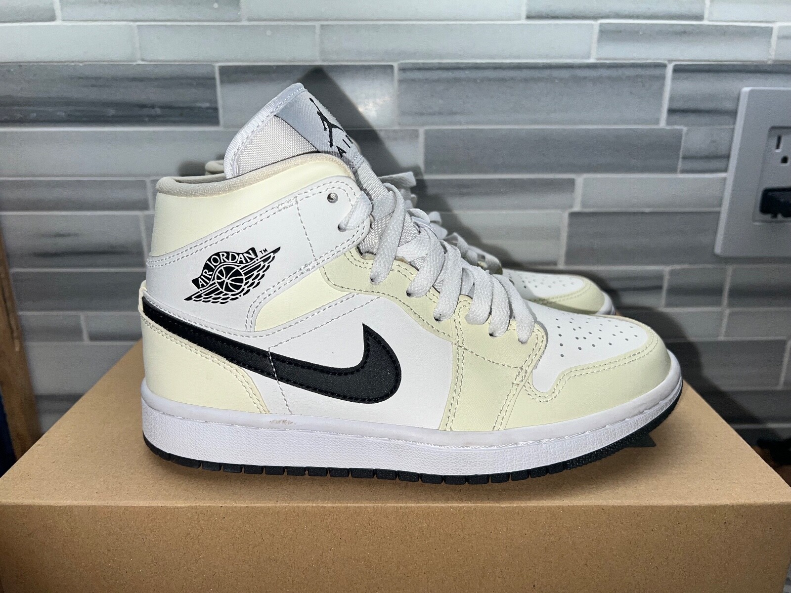 Nike Air Jordan 1 Mid Coconut Milk (Women's) BQ64721… Gem