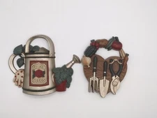 Set Of 2 Vtg Country Garden Plastic Wall Plaques #3384A&B USA Home Interior