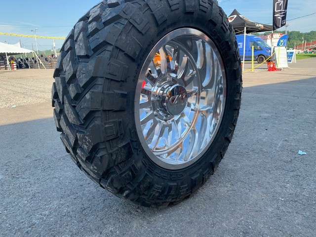 20x10 Cali Summit Polished Wheels Rims Fuel XT 35" Tires 6x5.5 Chevy Silverado | eBay